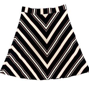 Zara Woman A-Line, Short Mod Skirt - Red, Black, White -  XS